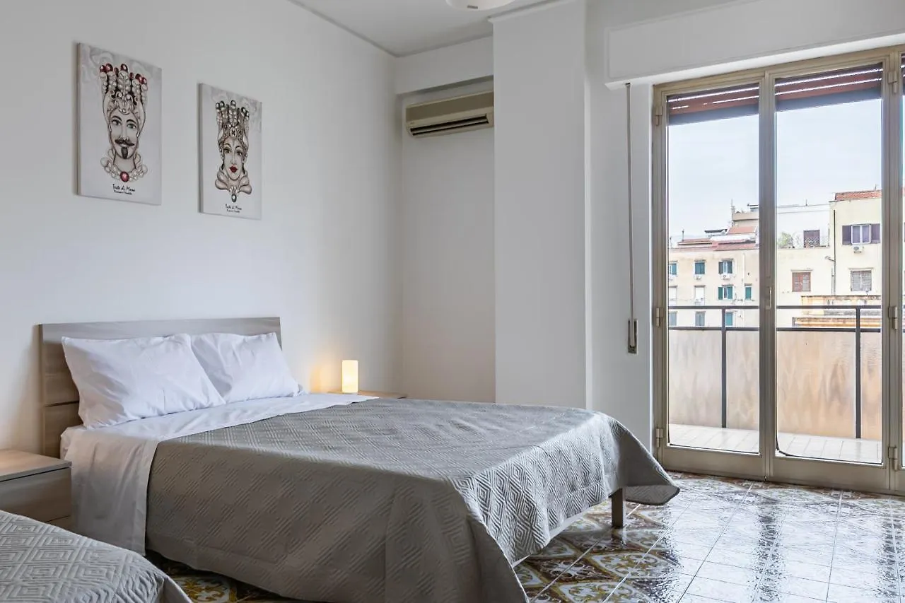 Via Liberta Roomy Apartment パレルモ
